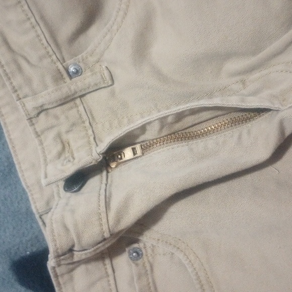 Levi's 511 straight legs tan men sz 32/32_tears on the inside of both legs. - Picture 11 of 13